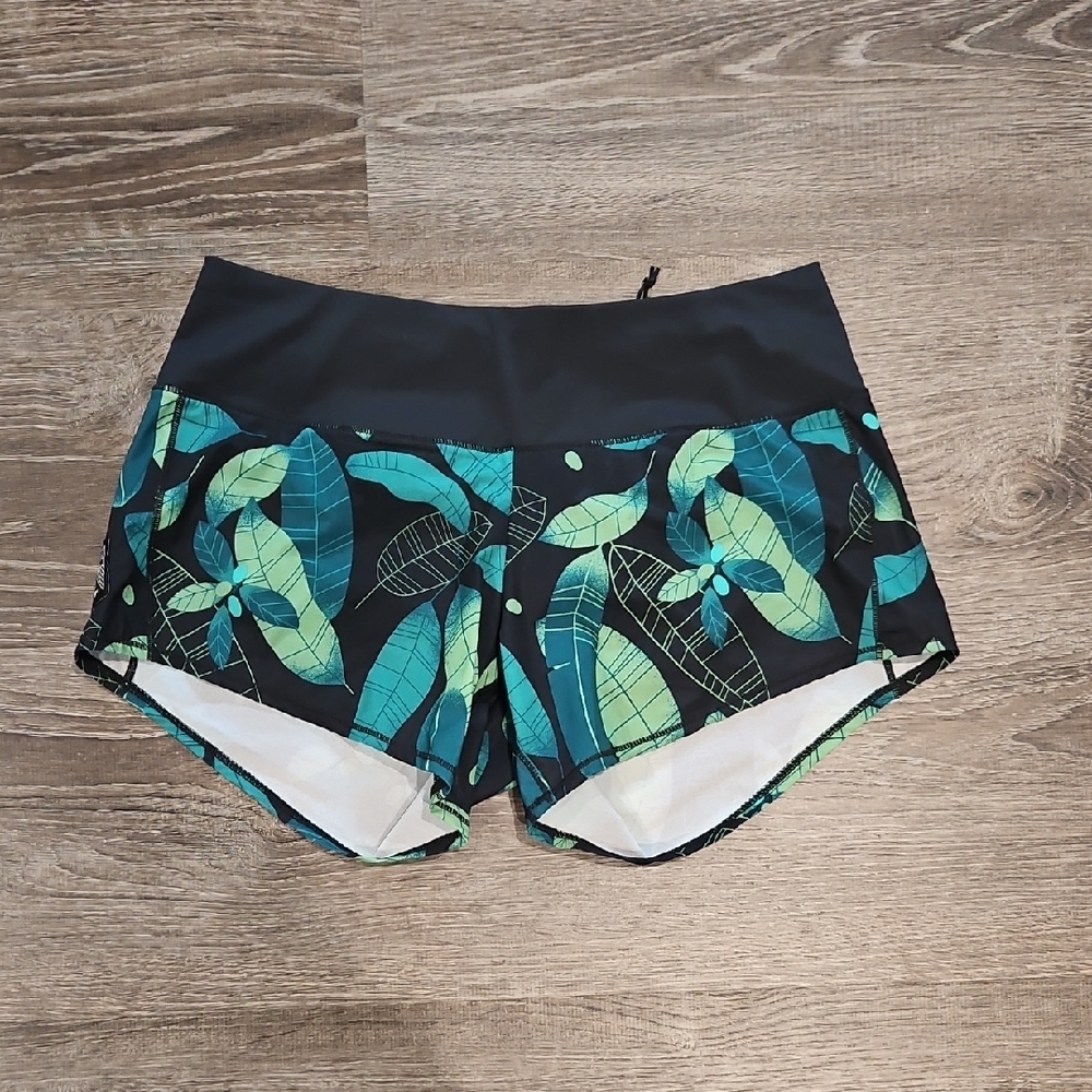 oiselle Roga shorts 4 inches